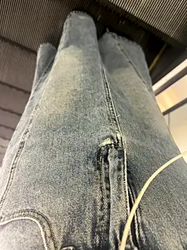 Snapshot of xiaoyuan01 chatting on 09-20-25, 01:50 xiaoyuan01 online show from 09-20-25, 01:50