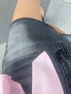 Snapshot of xiaoyuan01 chatting on 10-11-25, 02:11 xiaoyuan01 online show from 10-11-25, 02:11