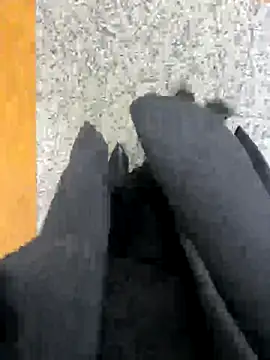 Snapshot of xiaoyuan01 chatting on 10-21-25, 02:34 xiaoyuan01 online show from 10-21-25, 02:34