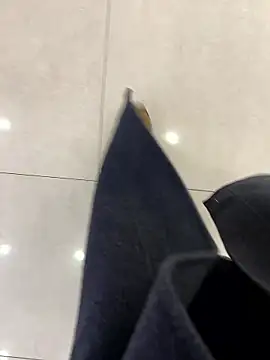 xiaoyuan01 online show from 01-14-26, 02:17