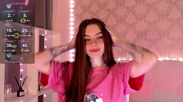 Snapshot of HolyMiax chatting on 09-13-25, 03:28 HolyMiax online show from 09-13-25, 03:28