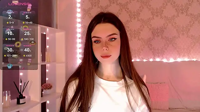 Snapshot of HolyMiax chatting on 09-21-25, 03:30 HolyMiax online show from 09-21-25, 03:30