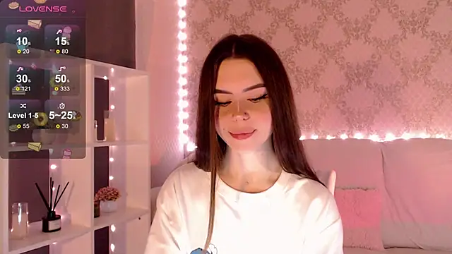 Snapshot of HolyMiax chatting on 09-29-25, 03:33 HolyMiax online show from 09-29-25, 03:33