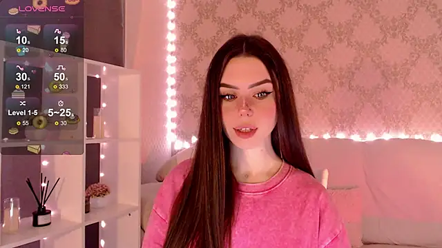 Snapshot of HolyMiax chatting on 10-05-25, 03:38 HolyMiax online show from 10-05-25, 03:38