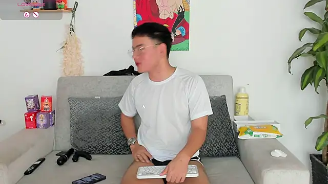 Young Ben online show from 09-13-25, 02:39