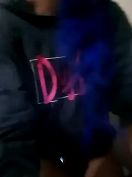 famousfox-69 online show from 09-09-25, 09:03