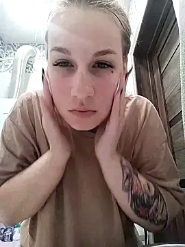 HoneyNelly online show from 10-07-25, 07:55