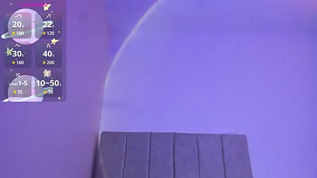 liiamluna  online show from 10-07-25, 09:39