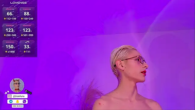 liiamluna  online show from 02-03-26, 09:14