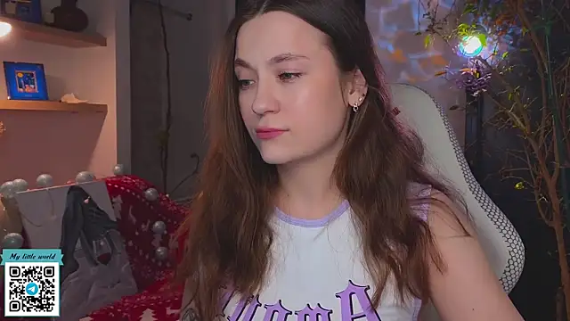 mia here online show from 12-16-25, 10:42