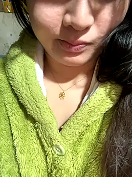 Snapshot of chenyu0308 chatting on 11-05-25, 11:10 chenyu0308 online show from 11-05-25, 11:10