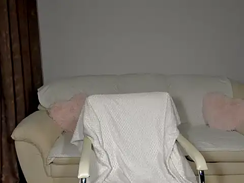 Snapshot of JessyDevine chatting on 09-13-25, 07:57 JessyDevine online show from 09-13-25, 07:57