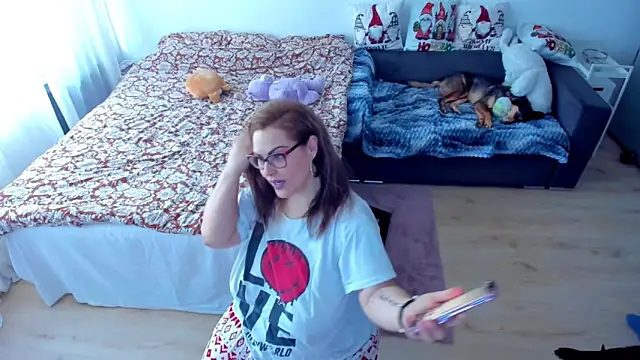 Squirt Kimm online show from 12-18-25, 11:49