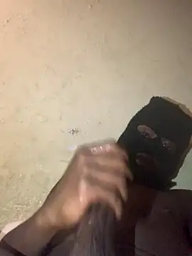 Snapshot of xgeee chatting on 09-23-25, 10:46 xgeee online show from 09-23-25, 10:46