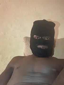 Snapshot of xgeee chatting on 10-21-25, 12:28 xgeee online show from 10-21-25, 12:28