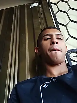 Snapshot of tu_flaco_rico chatting on 10-11-25, 03:43 tu flaco rico online show from 10-11-25, 03:43