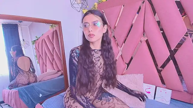 viollettaa  online show from 09-12-25, 07:03