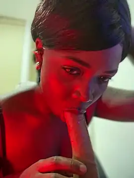 Alexia 24 online show from 11-23-25, 04:23