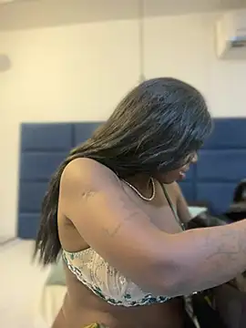 Snapshot of Alexia_24 chatting on 01-16-26, 10:14 Alexia 24 online show from 01-16-26, 10:14