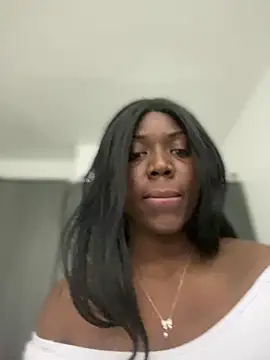 Snapshot of Alexia_24 chatting on 02-04-26, 12:27 Alexia 24 online show from 02-04-26, 12:27