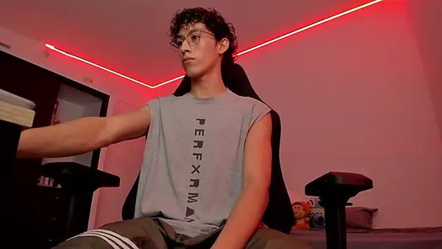 velvet skyn online show from 10-08-25, 04:10