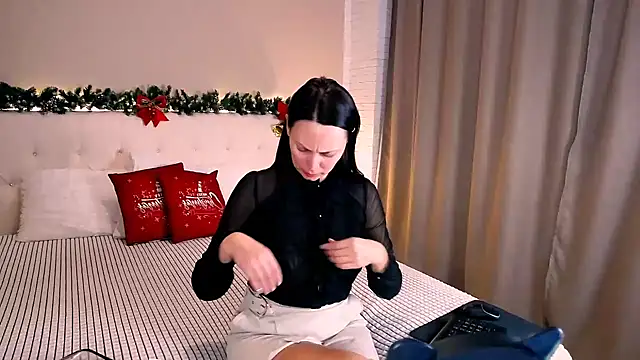 Snapshot of MonikaBelachi chatting on 01-06-26, 05:55 MonikaBelachi online show from 01-06-26, 05:55