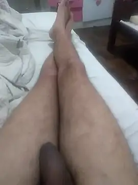 Snapshot of GuilhermeYuree chatting on 10-17-25, 04:26 GuilhermeYuree online show from 10-17-25, 04:26