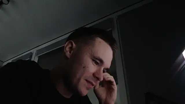 FreddyBredi online show from 10-24-25, 01:51