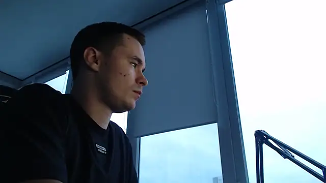 FreddyBredi online show from 11-10-25, 11:42