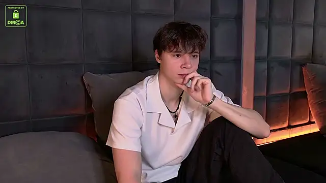 AnthonyHall online show from 11-26-25, 10:27