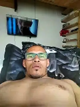 DOBLEWYOSK69G online show from 02-05-26, 09:08