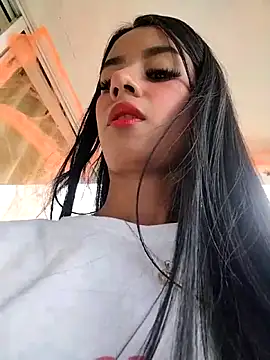 Snapshot of Juliana_Xander chatting on 10-29-25, 04:42 Juliana Xander online show from 10-29-25, 04:42