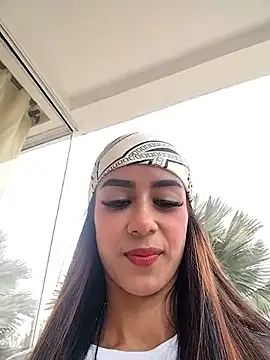 Snapshot of Juliana_Xander chatting on 11-15-25, 02:13 Juliana Xander online show from 11-15-25, 02:13