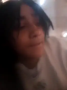 Snapshot of srtsara chatting on 11-04-25, 01:32 srtsara online show from 11-04-25, 01:32