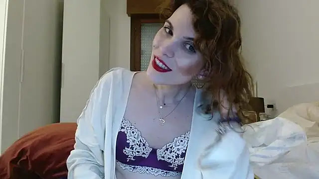 Snapshot of refem9 chatting on 09-23-25, 03:04 refem9 online show from 09-23-25, 03:04