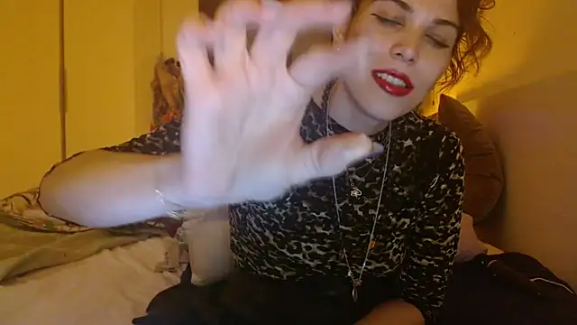 Snapshot of refem9 chatting on 11-10-25, 05:34 refem9 online show from 11-10-25, 05:34