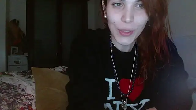 Snapshot of refem9 chatting on 12-14-25, 10:36 refem9 online show from 12-14-25, 10:36