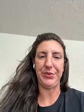 sweetsirenn online show from 02-05-26, 04:11