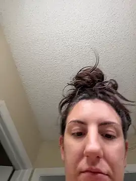 sweetsirenn online show from 04-09-26, 02:11