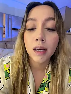 Snapshot of Becca_Johnson_u chatting on 10-26-25, 02:50 Becca Johnson u online show from 10-26-25, 02:50