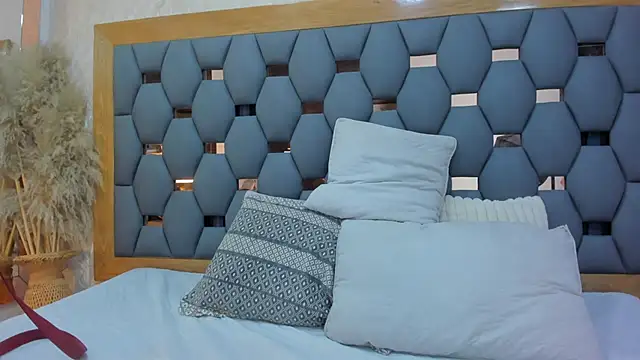 juliette pretty  online show from 04-01-26, 07:11