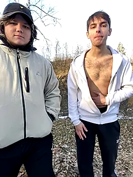 Snapshot of elliot_scott chatting on 10-19-25, 09:32 elliot scott online show from 10-19-25, 09:32