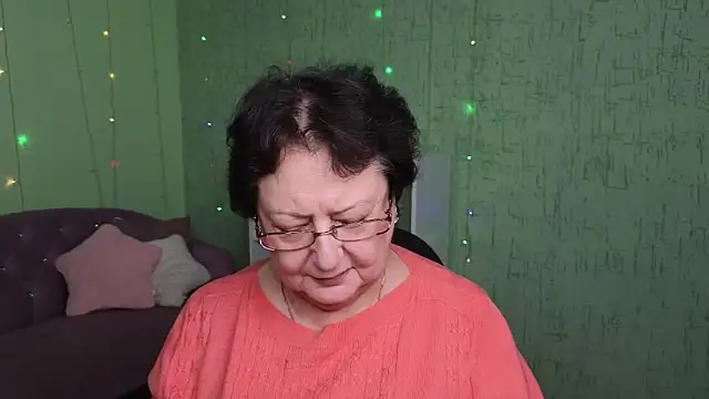 Snapshot of Margo_Moll chatting on 11-22-25, 06:23 Margo Moll online show from 11-22-25, 06:23