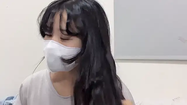 Snapshot of LHeart chatting on 09-09-25, 03:00 LHeart online show from 09-09-25, 03:00