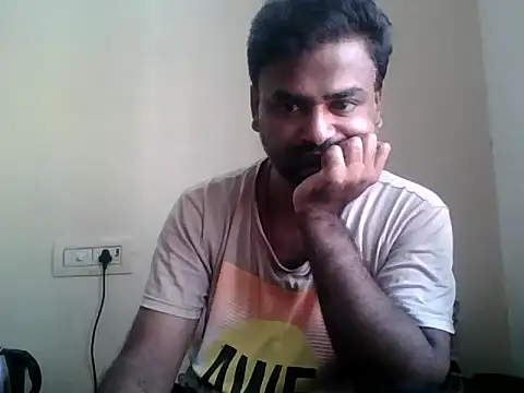 sree4143 online show from 10-16-25, 02:45