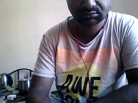 sree4143 online show from 11-20-25, 01:39