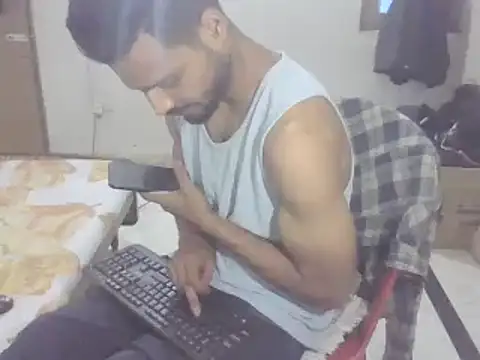 sofiacpl  online show from 10-19-25, 05:41