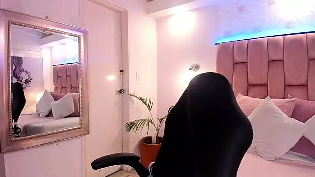 anabelle clark online show from 04-15-26, 05:53