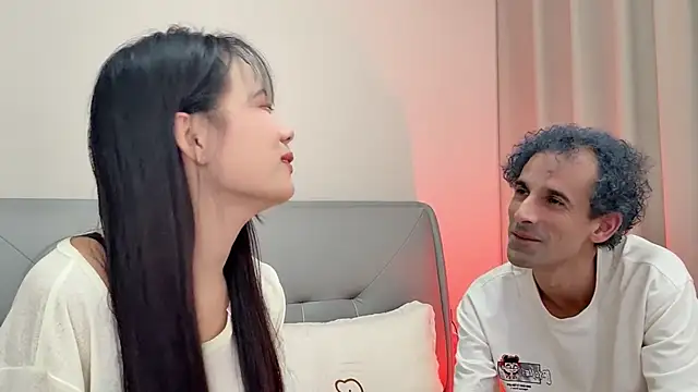 19cmfuck18girl online show from 10-21-25, 12:28