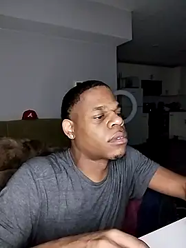 Snapshot of MrGreenbeanbean88 chatting on 12-15-25, 05:12 MrGreenbeanbean88 online show from 12-15-25, 05:12